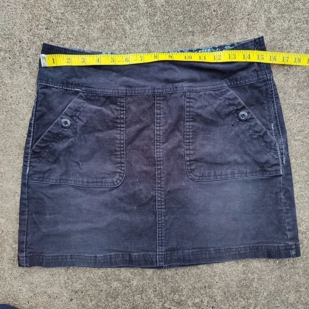 PrAna Corduroy Mini Skirt Black Short Skirt Side Zip w/ Pockets Women's Size 6